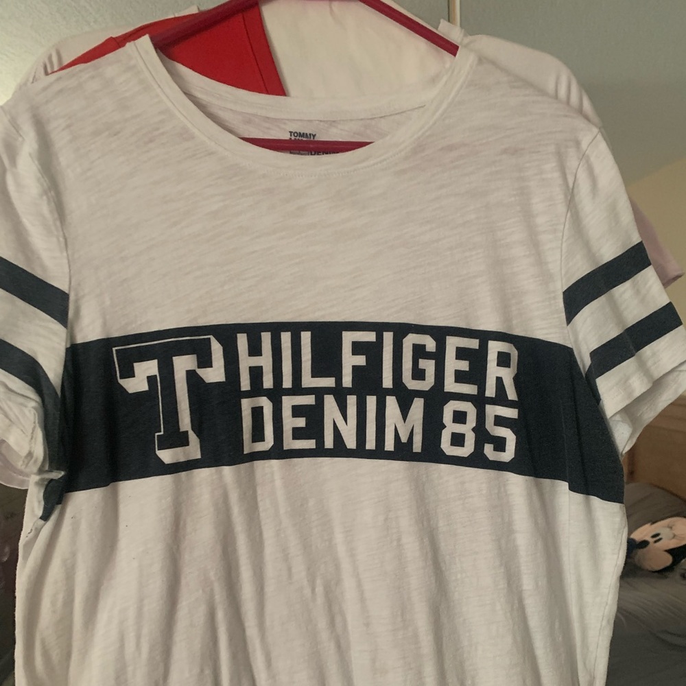 Women’s shirts